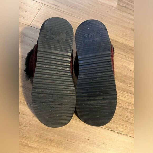 Dearfoams red knit with very softy faux fur lining women sock bootie size L 9/10 - Picture 6 of 8